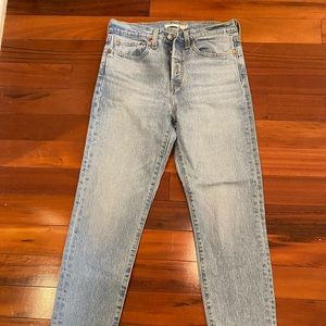 Size 27 Levi wedgie jeans